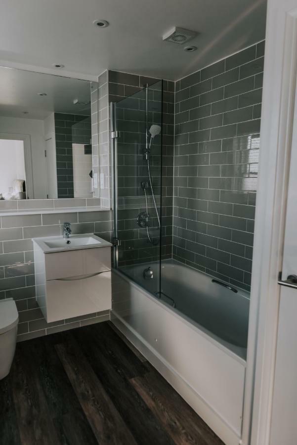 Cavendish House With Secure, Allocated Parking, 2 Mins Walk From Windsor Castle Екстериор снимка