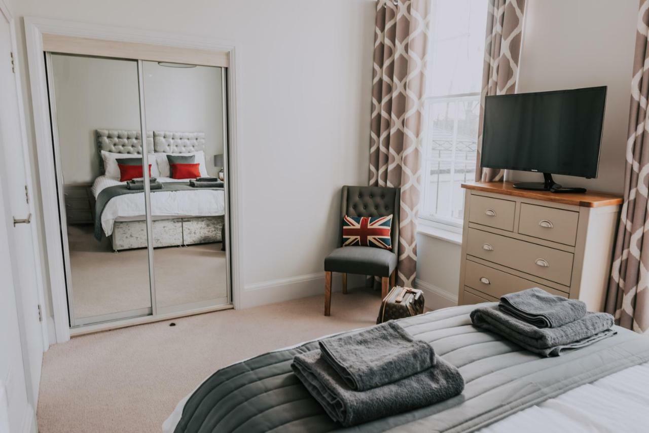 Cavendish House With Secure, Allocated Parking, 2 Mins Walk From Windsor Castle Екстериор снимка