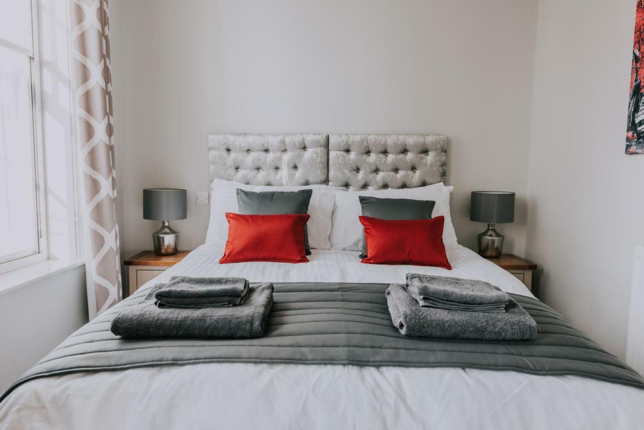 Cavendish House With Secure, Allocated Parking, 2 Mins Walk From Windsor Castle Екстериор снимка