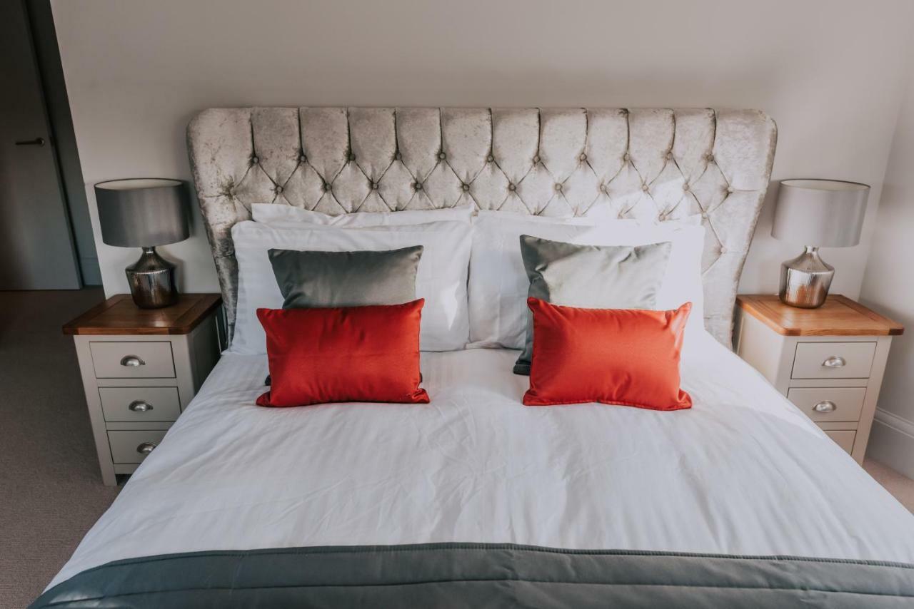Cavendish House With Secure, Allocated Parking, 2 Mins Walk From Windsor Castle Екстериор снимка