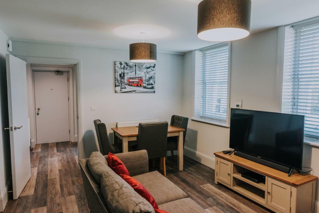 Cavendish House With Secure, Allocated Parking, 2 Mins Walk From Windsor Castle Екстериор снимка