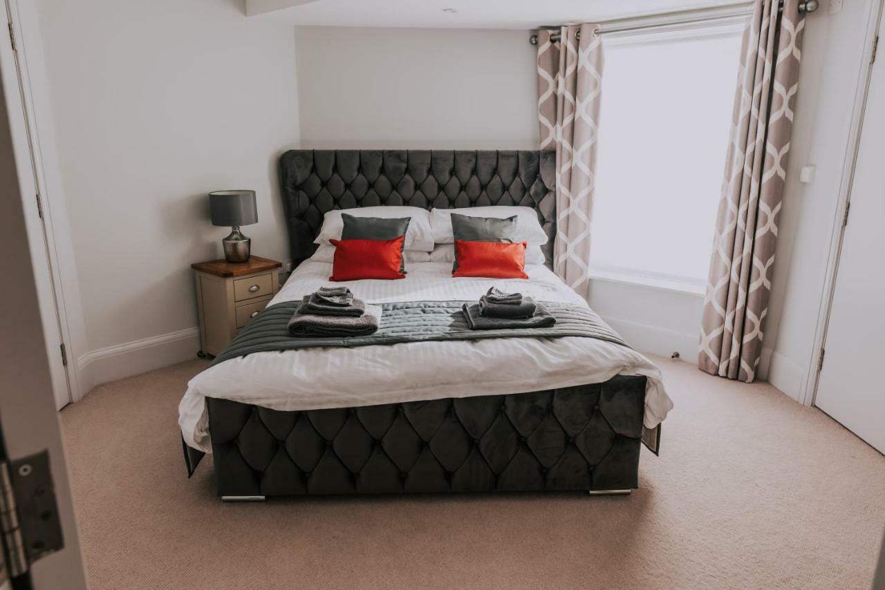 Cavendish House With Secure, Allocated Parking, 2 Mins Walk From Windsor Castle Екстериор снимка
